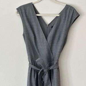 Club Monaco Size 2 Gray Jumpsuit